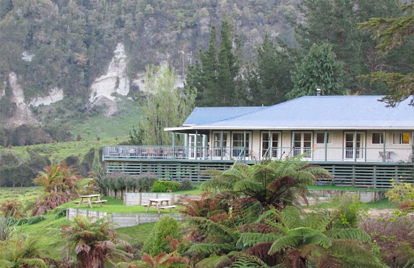 Bridge to Nowhere Lodge, Tours and Campground 1