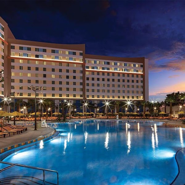 Universal Endless Summer Resort - Dockside Inn and Suites