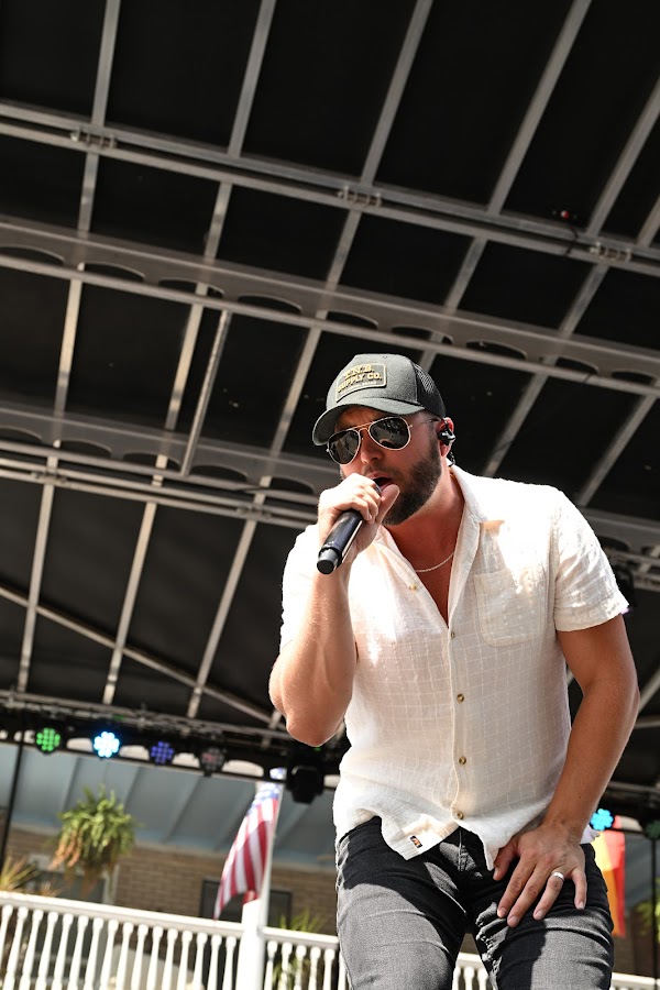 Summer Vibes Music Festival