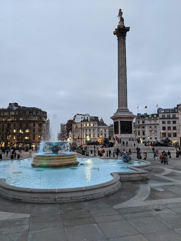 Trafalgar Square 6