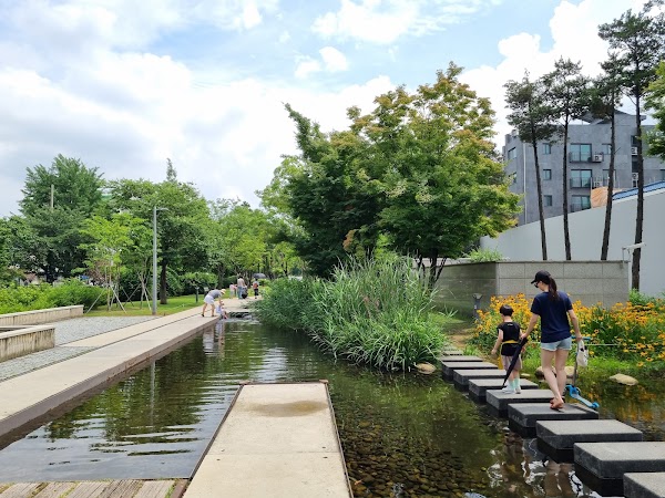 Gyeongui Line Forest Park 5