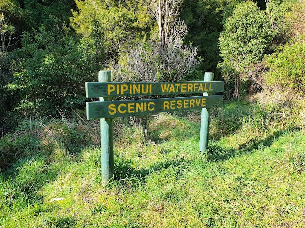 Pipinui Falls