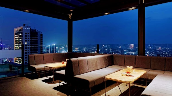 Cloud Lounge Jakarta (Rooftop) 1