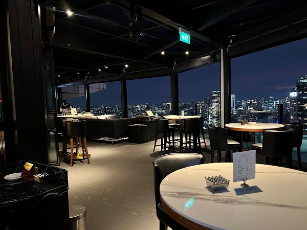 Cloud Lounge Jakarta (Rooftop) 3