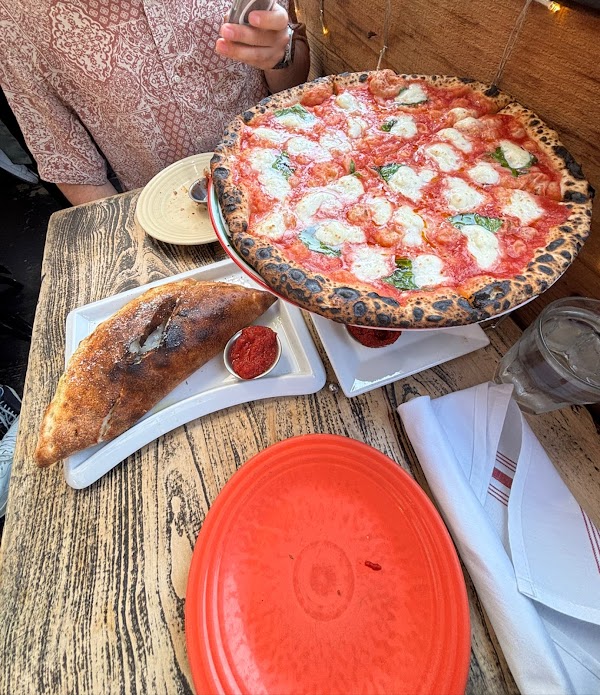 Tony's Pizza Napoletana 3