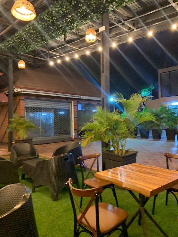 The Corridor Gardens Restaurant and Bar 1