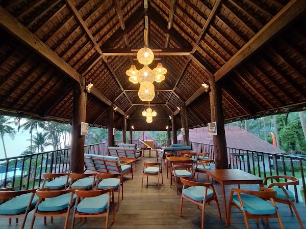 Kayu Kayu Beach Front Restaurant