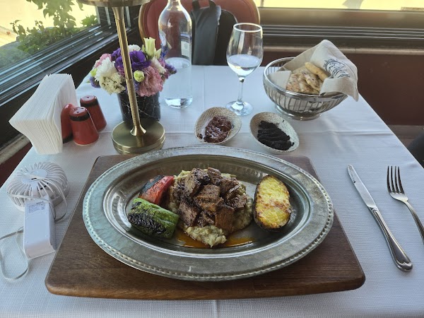 Roof Mezze 360 Restaurant 2