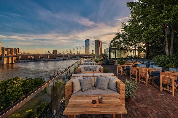 1 Hotel Brooklyn Bridge
