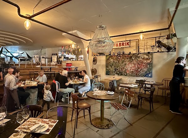 Kin Za & Georgian Restaurant Bistro Cafe Georgian Food & Chocolate Georgische Küche 2