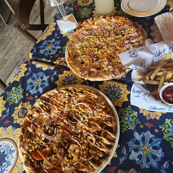 El Tanque Trattoria Bar 3