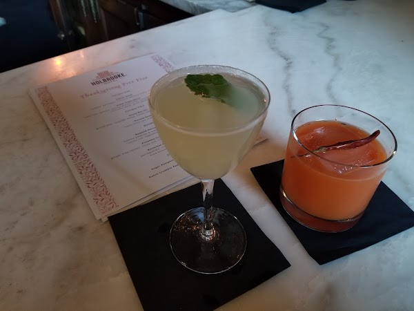 Golden Gate Saloon 2