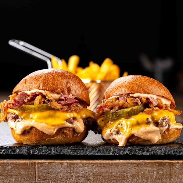 Slate Kitchen & Cafe’ 5