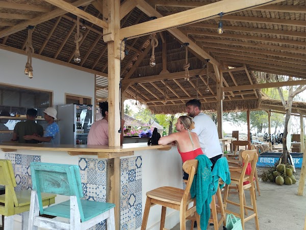 Pantai Hans Beach Bar & Grill 1