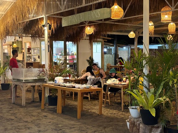 Pantai Hans Beach Bar & Grill 2
