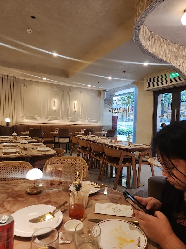 Pizzulu Greenhills 2