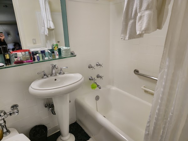 The New Yorker Hotel 4