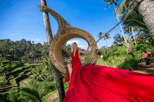 Flying Dress Phototoure