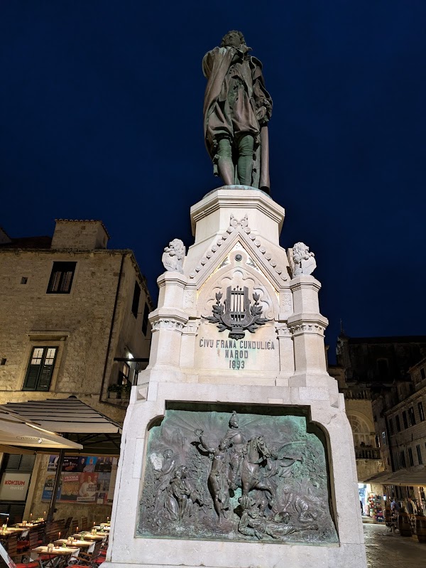 Monument of Ivan Gundulić 5