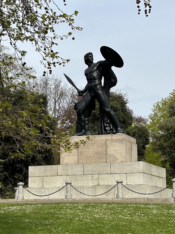 Queen Elizabeth Gate 3