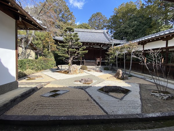 Shinshō Gokurakuji (Shinnyodō) Temple 4