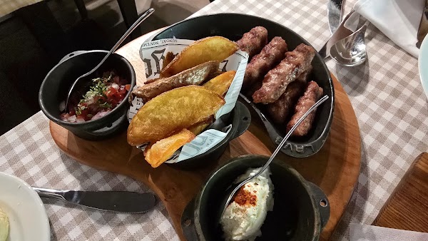 Two Kings Restaurant by Hilton 4