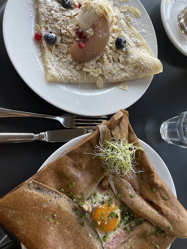 Franzos Coffee Shop 2