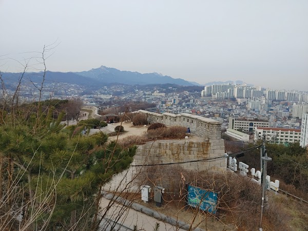 Seoul City Wall Trail 5