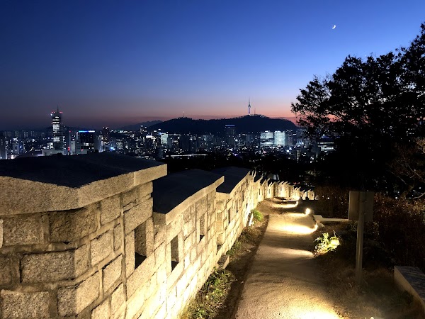 Seoul City Wall Trail 3