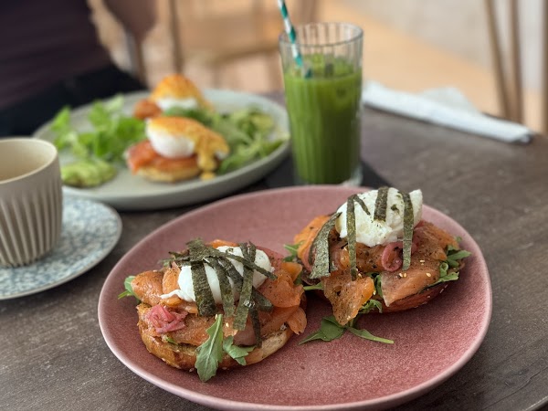 BLOOM - Bistro & Burgers 5