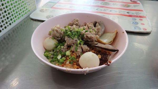 Rung Rueang Pork Noodle 4