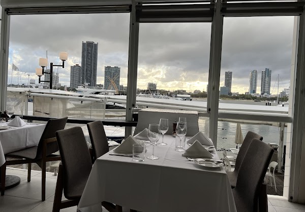 Omeros Brothers Seafood Restaurant 1