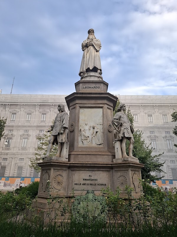 Statua di Leonardo da Vinci