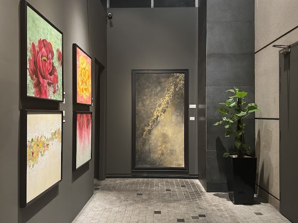 Hide Restaurant | Ritz Carlton Residences 1