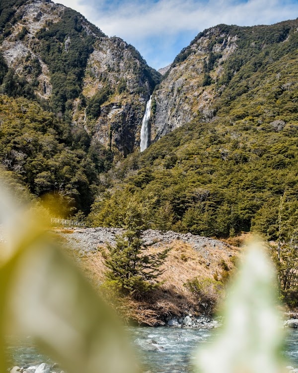 Devils Punchbowl Waterfall 5