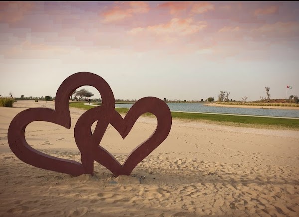 Iconic "LOVE" Landmarks Around the Globe 7
