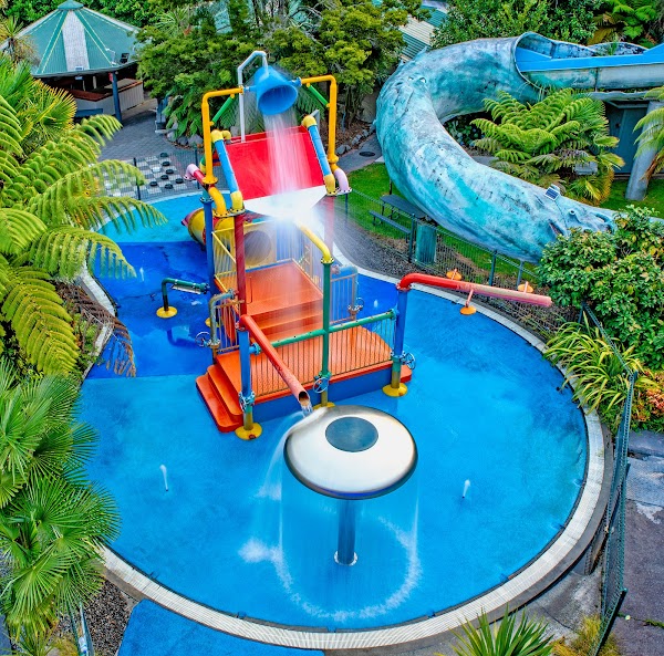 Taupo DeBretts Hot Springs 3