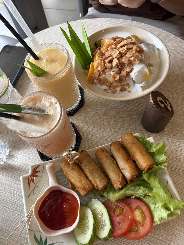 The Cafe Apartment 3