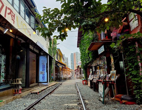 Gyeongam-dong Railway Village 1