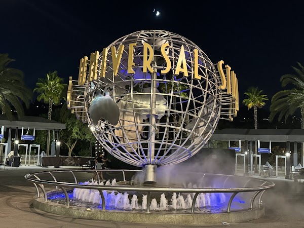 Universal Studios Globe Sign 5