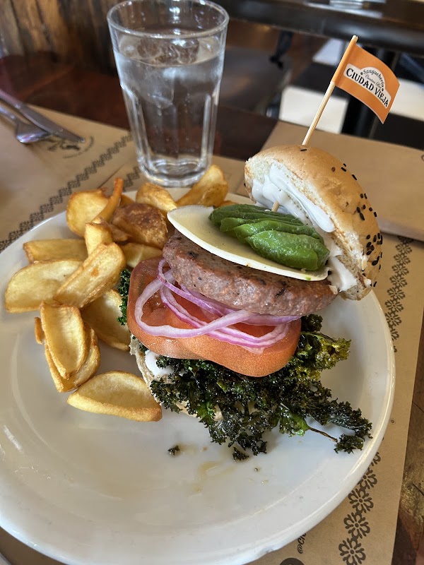 Sanguchería Ciudad Vieja 3