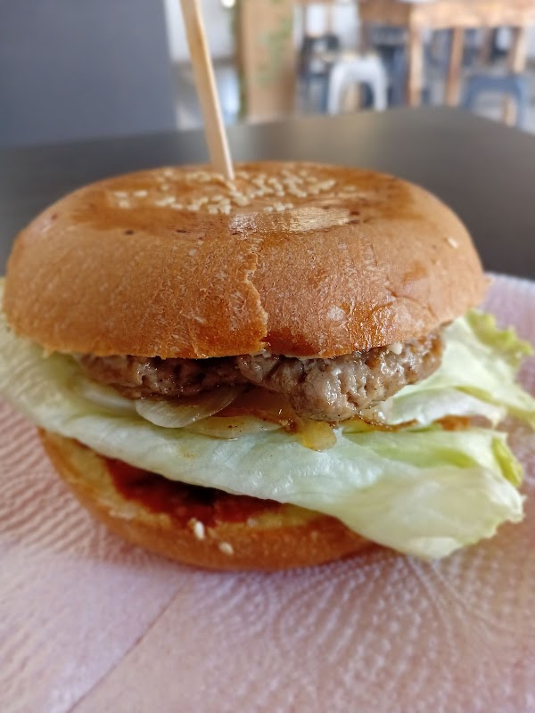 Willy’s snack & bar 5