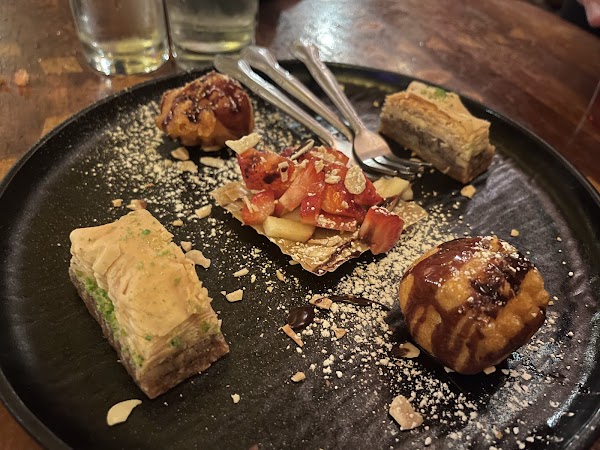 El Mansour Restaurant 5