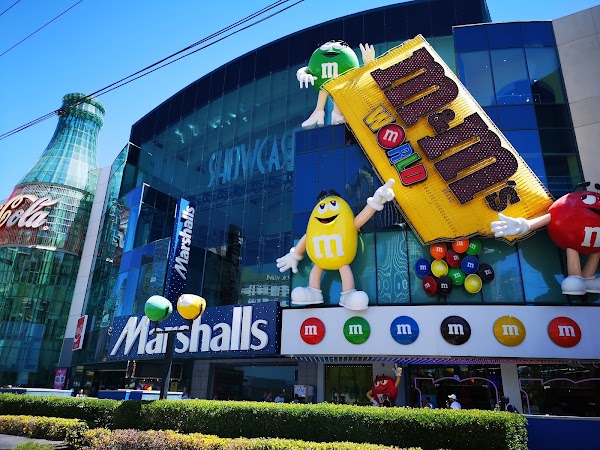 M&M World