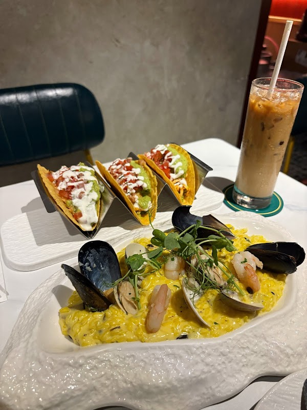 Reflect Rooftop Bar and Restaurant 2