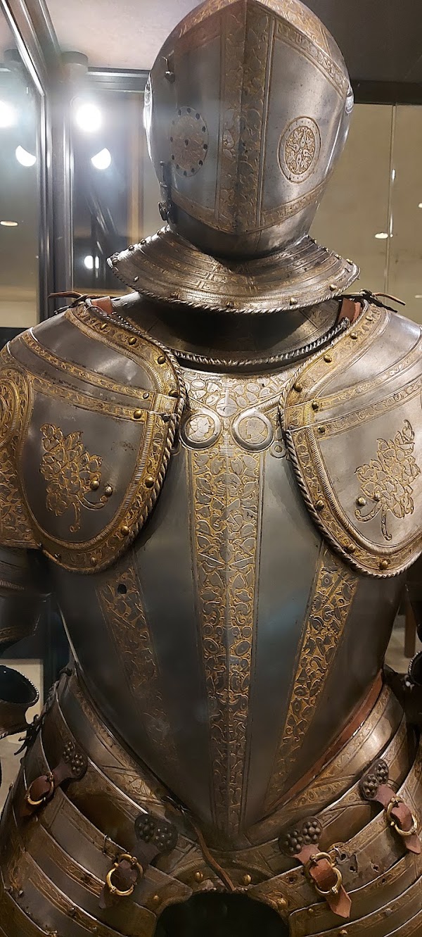 Grandmaster Palace Courtyard 3