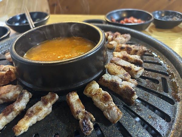 엉터리생고기 무한리필 명동점 | Korean BBQ Myeongdong | 明洞 サムギョプサル 明洞美食 明洞五花肉 4