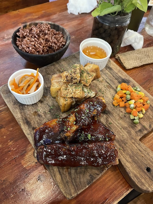 Chives Bistro & Market 4