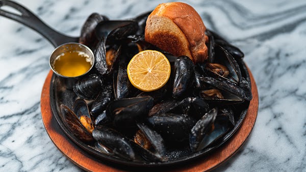 Joe’s on Newbury 4