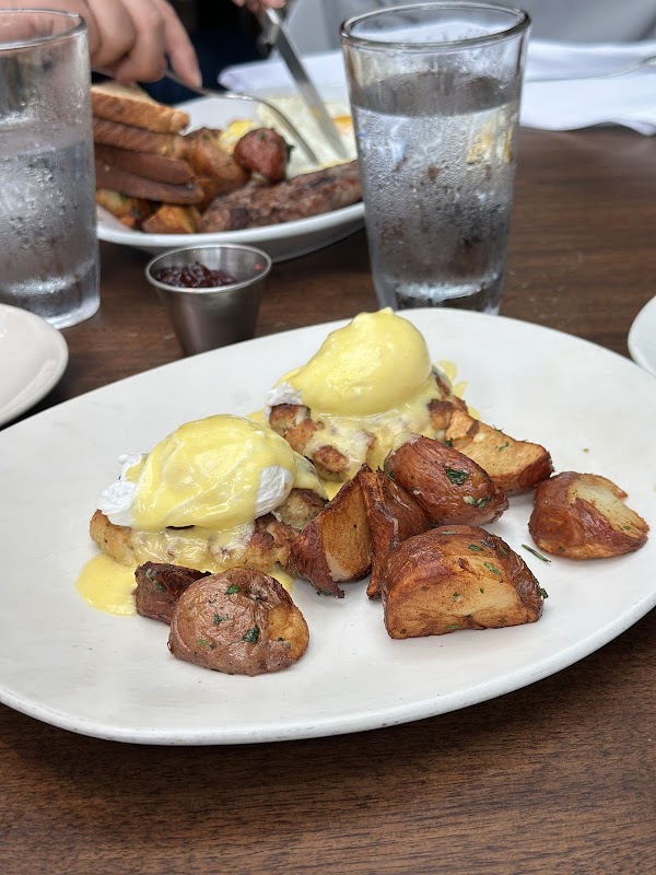 Joe’s on Newbury 3